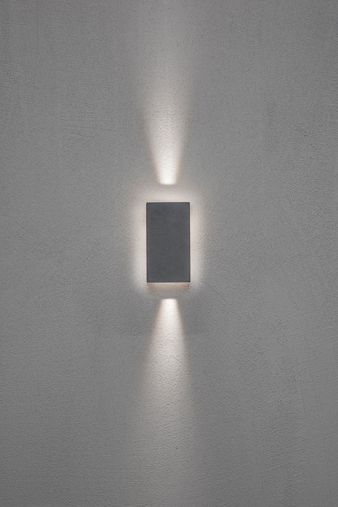Konstsmide Cremona Wandl. anthrazit 3x3W HP LED mit Rückwandleuchte