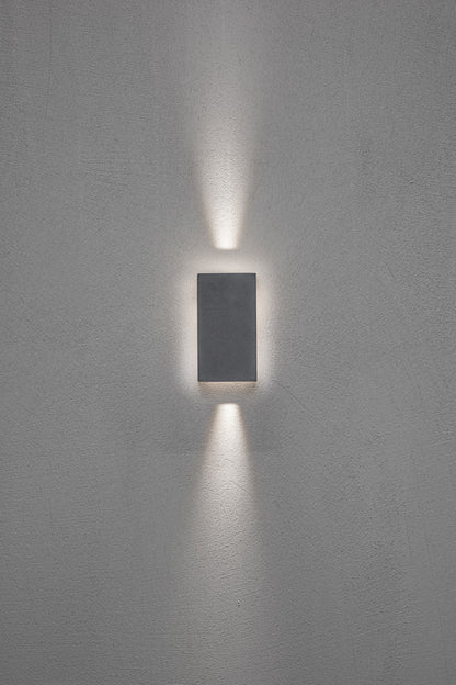Konstsmide Cremona Wandl. anthrazit 3x3W HP LED mit Rückwandleuchte