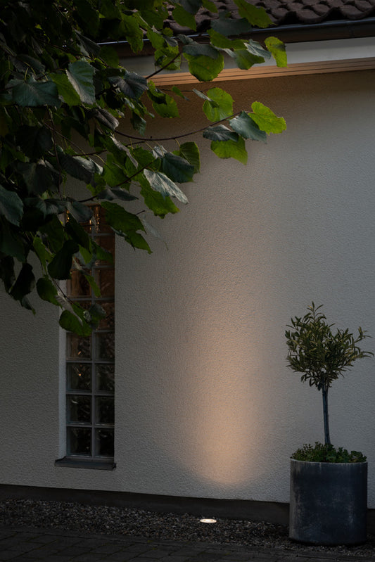 Konstsmide Bodenstr. HP LED 6W weisse Glasabdeckung