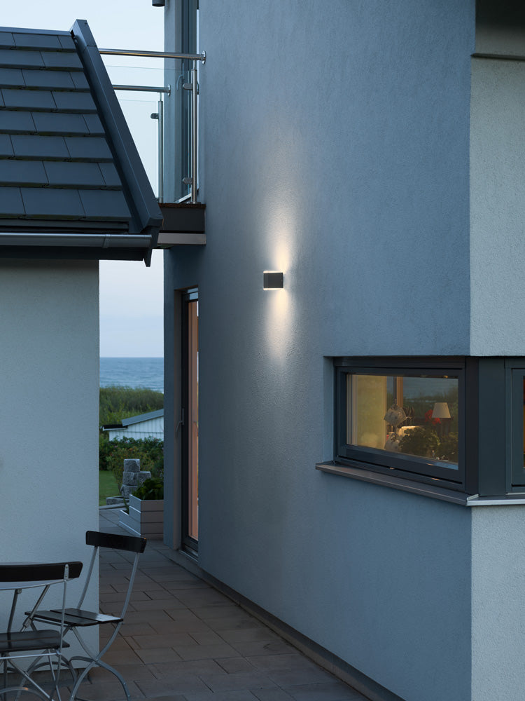Konstsmide Monza Wandleuchte HPLED anthrazit 12W 2x550lm 3000K