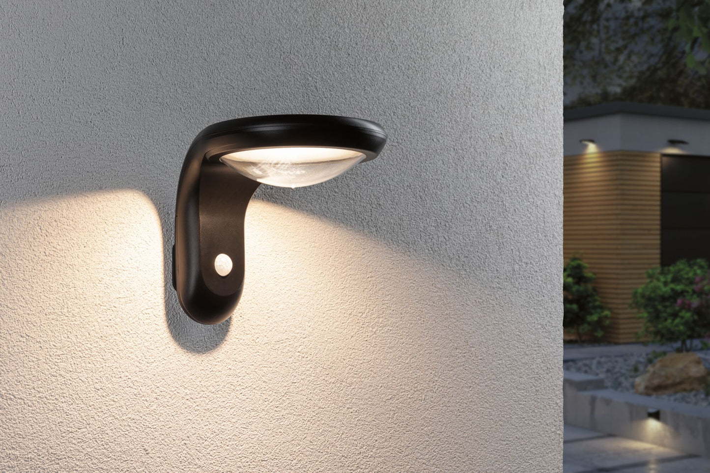 Paulmann Solar LED Außenwandleuchte Diskola Dämmerungsgesteuerter Bewegungsmelder (IR) IP44  180x234mm 3000K 3,5W 400lm 3,7V  Anthrazit Kunststoff