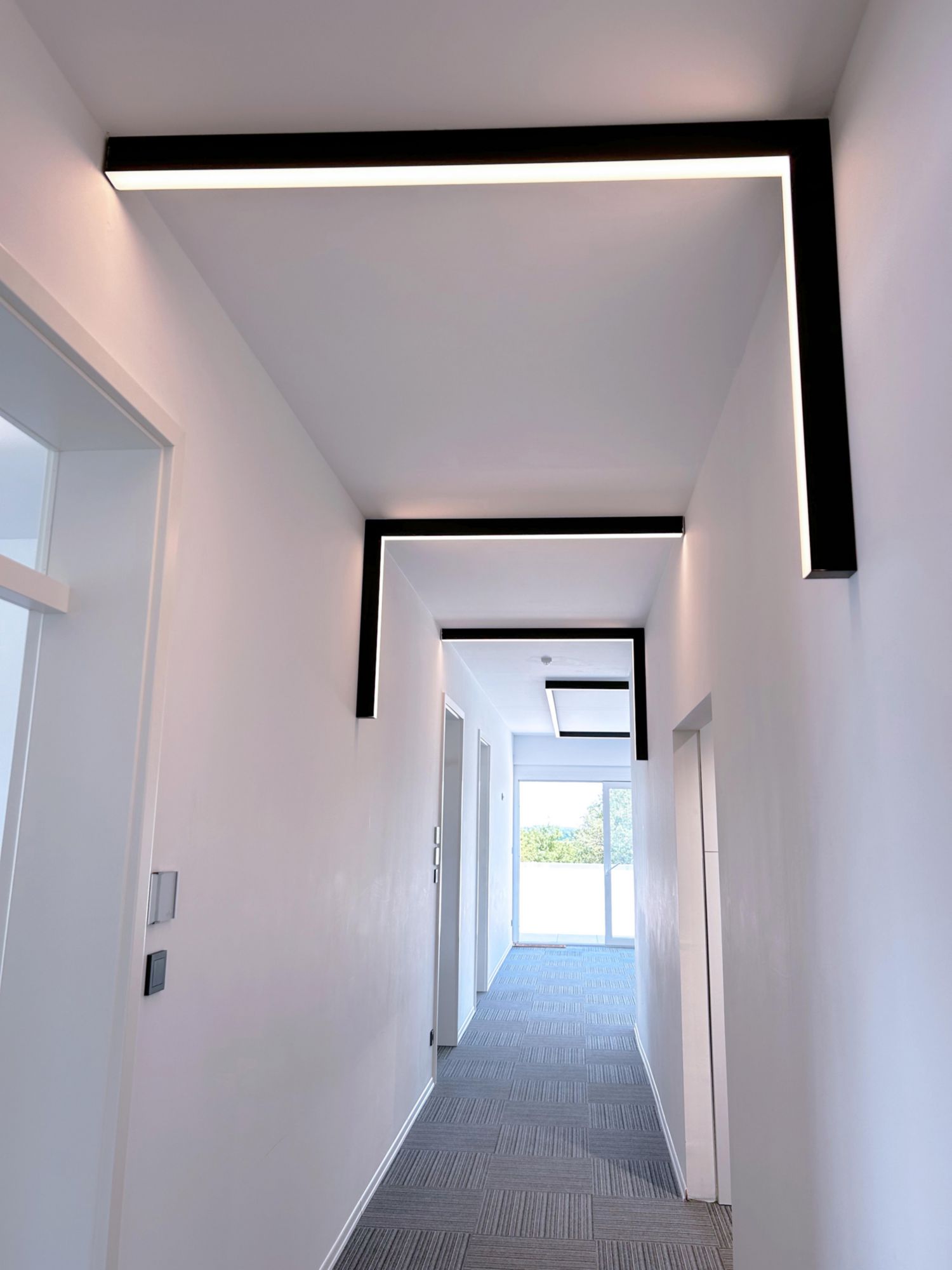 Deko-Light PLANO MS, 80 x 55mm, schwarz mit LED-Träger, 2m