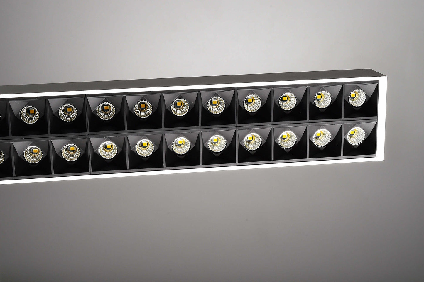 Deko-Light Office Three 60W Signalweiß RAL 9003