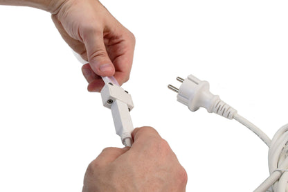 Deko-Light Einspeisekabel mit Schutzkontakt-Stecker für 230V LED Stripe  Weiß