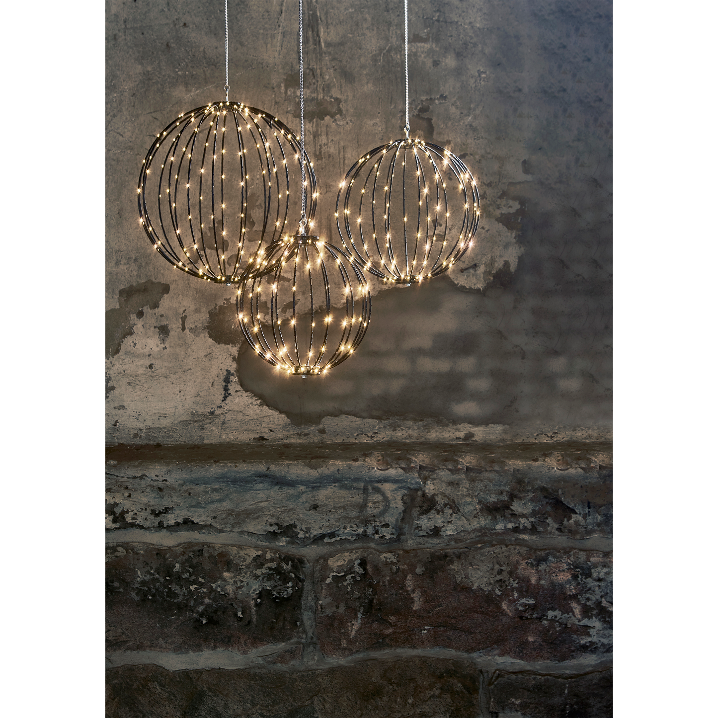 LED-3D-Kugel ''Mounty'', schwarz, 30x30cm, Kunststoff, 8 Funktionen, faltbar