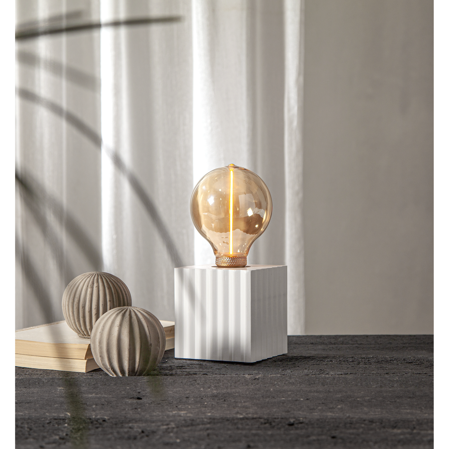 LED-Decoration ''One'', E27, 1800K, 100LM, 230V/2W, 3-Stufig dimmbar, Bernstein