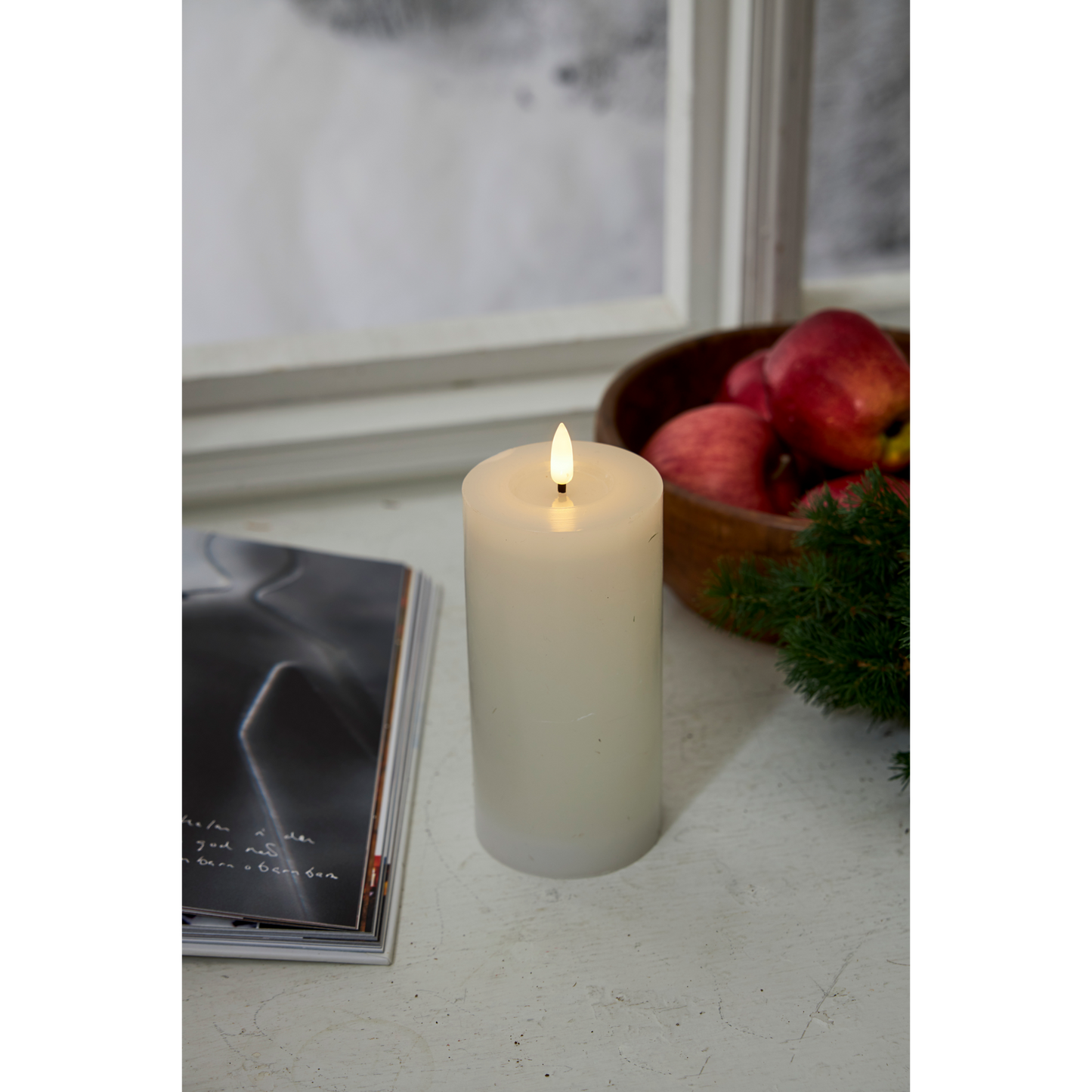 LED Echtwachs-Kerze ''Flamme Flow'',  flackernd, batteriebetrieben, 7,5x17,5cm