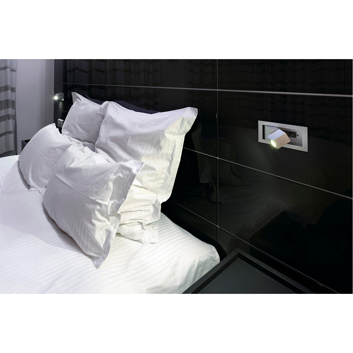 SLV BEDSIDE RECHTS Wandleuchte, silbergrau, 3W LED, 4000K, mit blauem Orientierungslicht