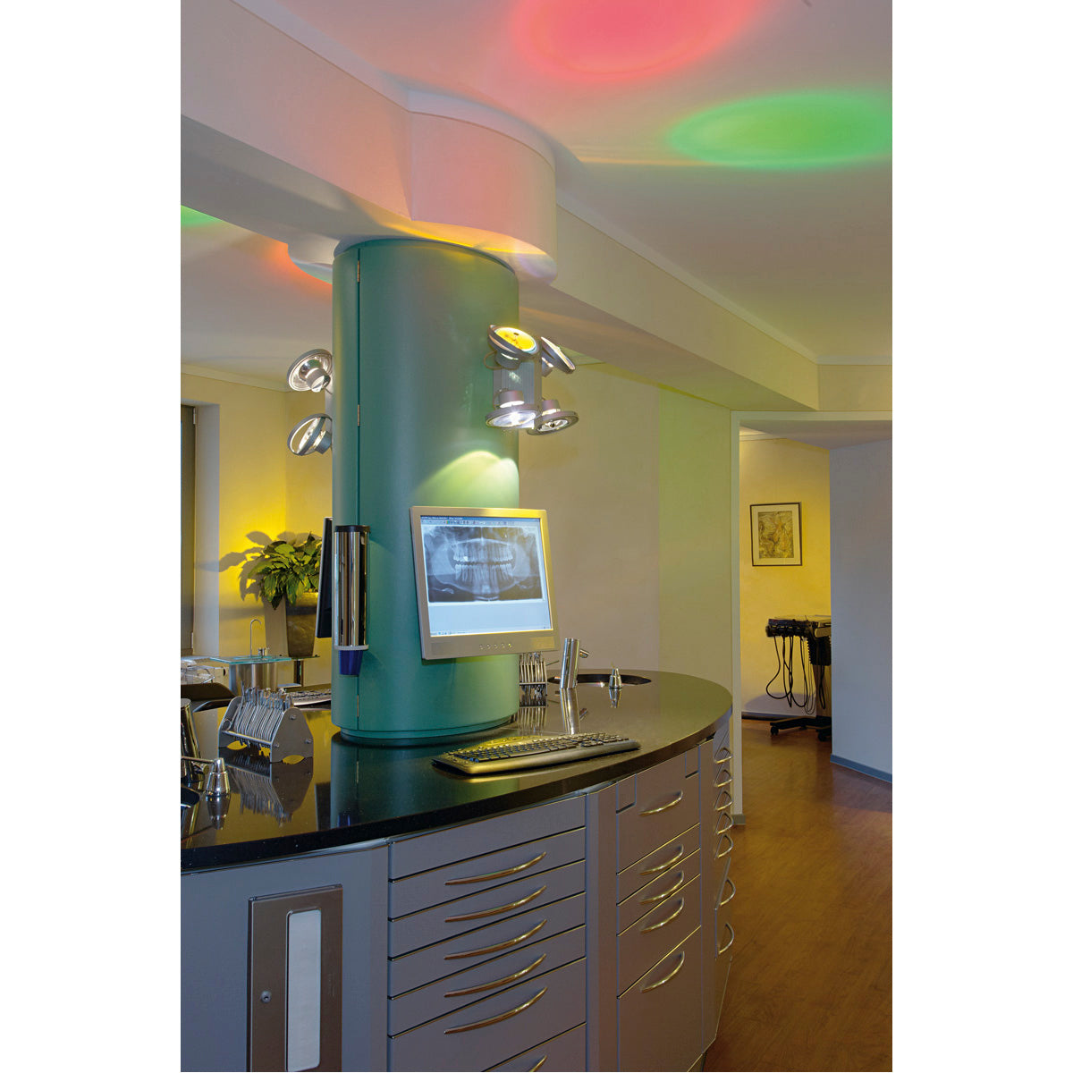 SLV TEC KARDA 4 Wand- und Decken- leuchte, silbergrau, 4xQRB111, max. 50W