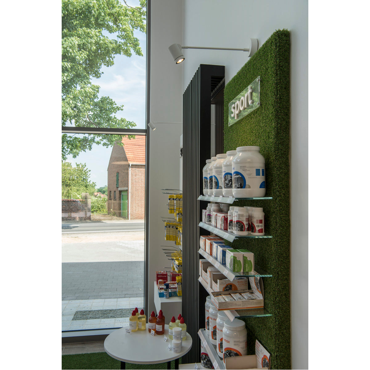SLV GUNNSY WALL DISPLAY STRAIGHT, sandy white, 8W LED, 3000K